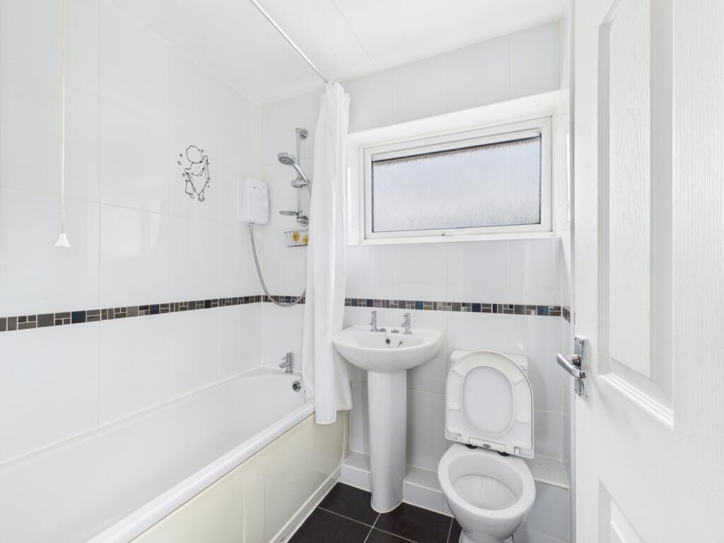 CAM04634G0-PR0046-STILL008