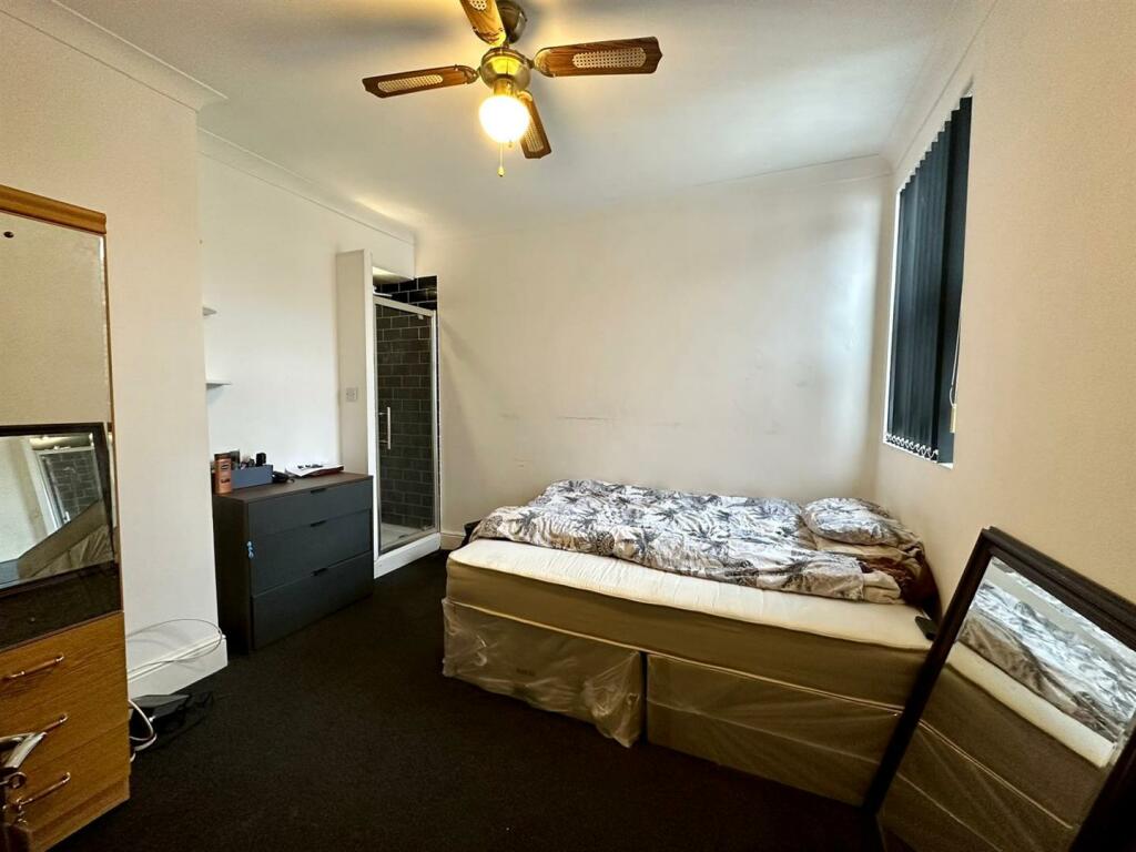 Bedroom 2.jpeg