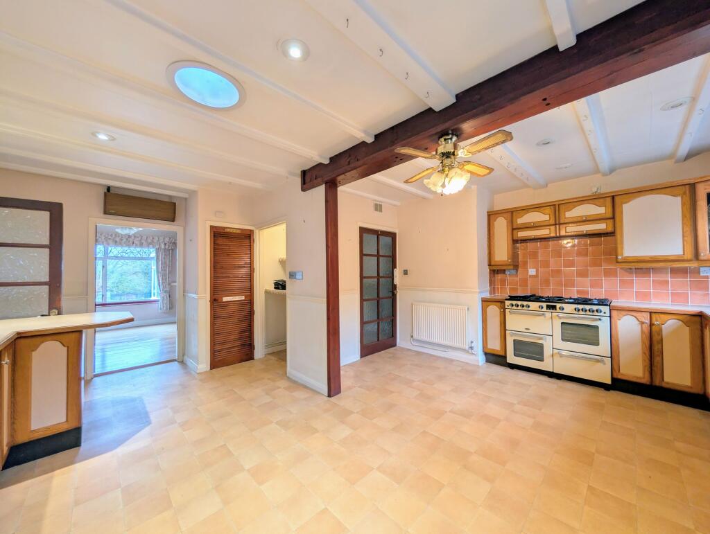 Kitchen/Breakfast Room
