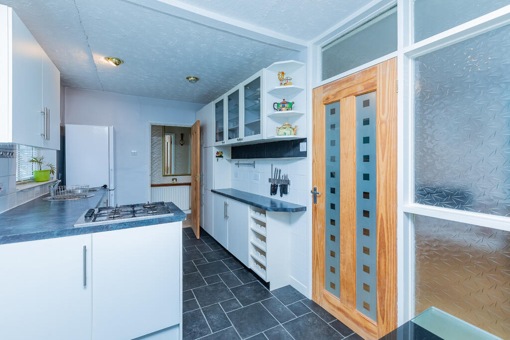 36 Shrubbery Road -6