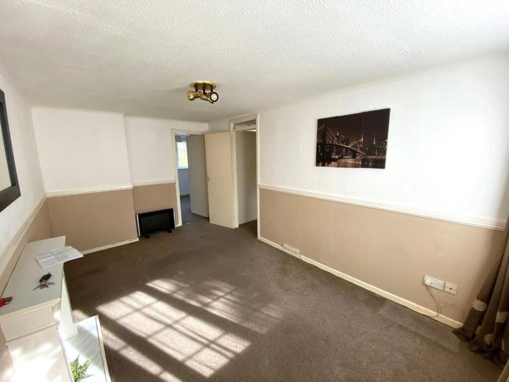 living room 2nd picture.jpg