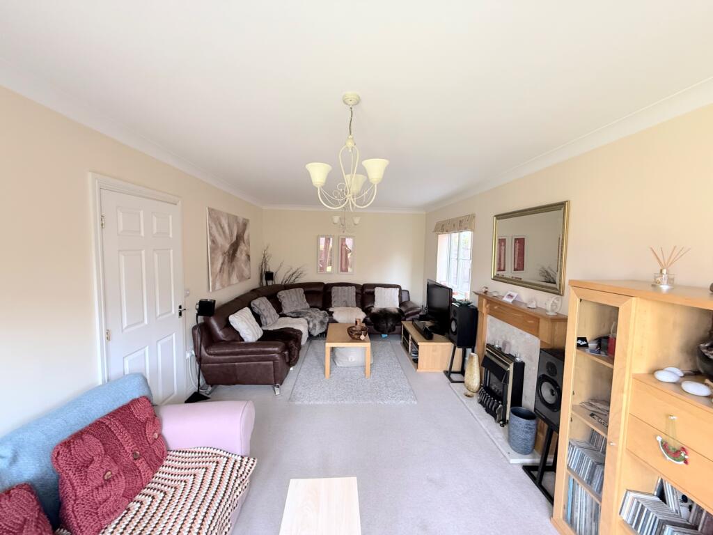 5CA19235-8A5D-40B3-B17D-8FBD9F89E49B