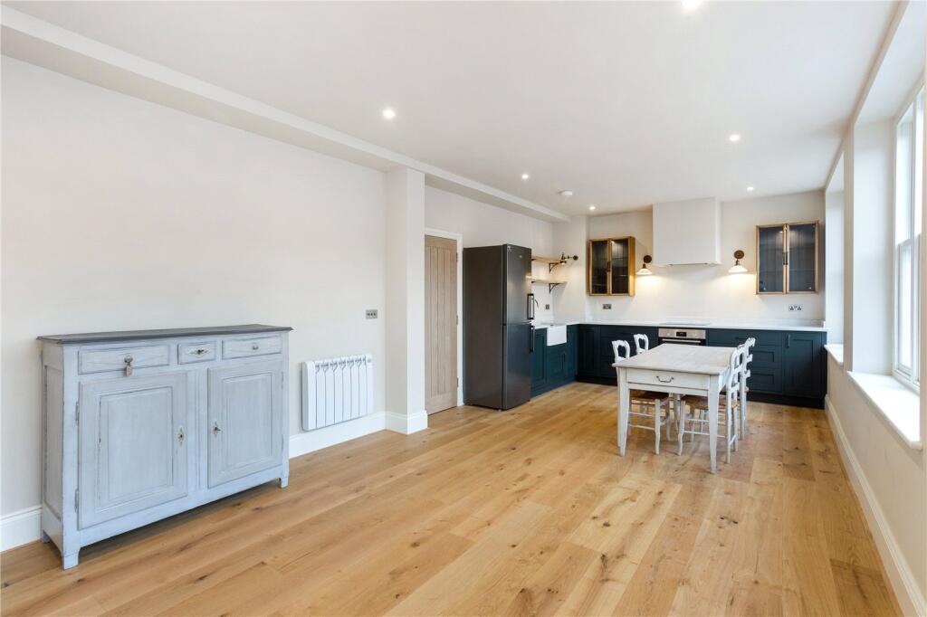 Kitchen / Living