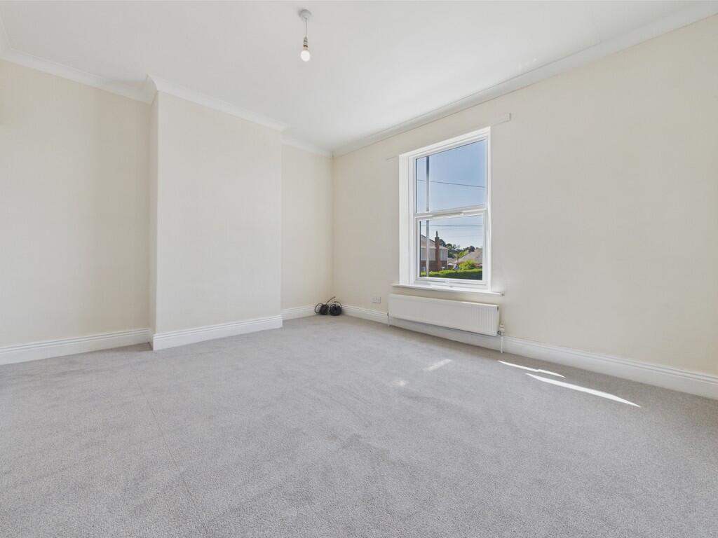 CAM04273G0-PR0126...