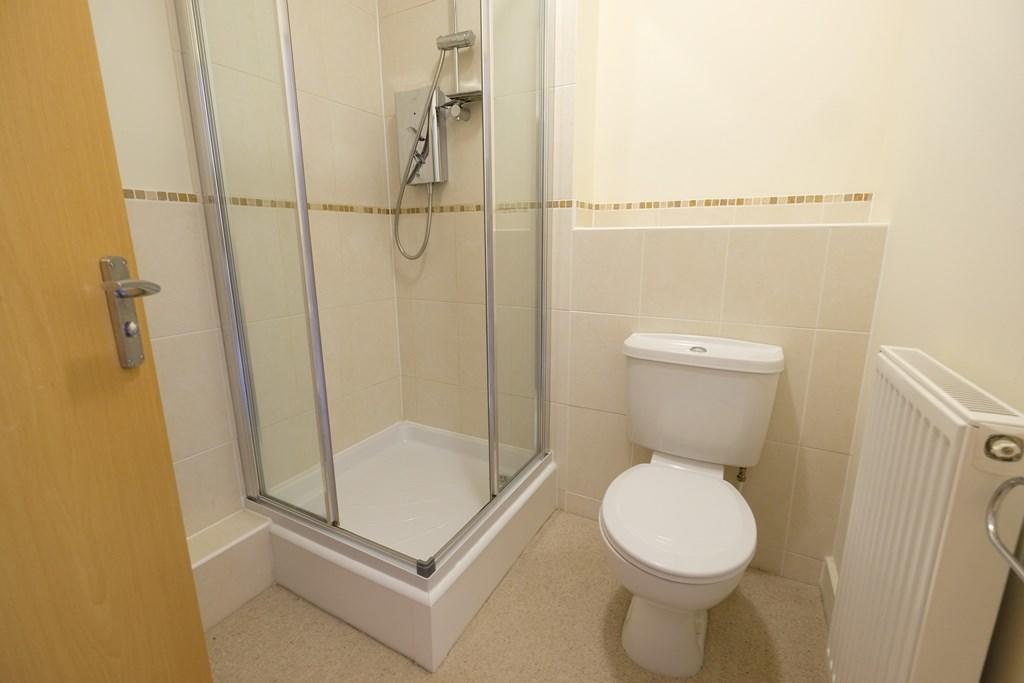 ENSUITE SHOWER ROOM