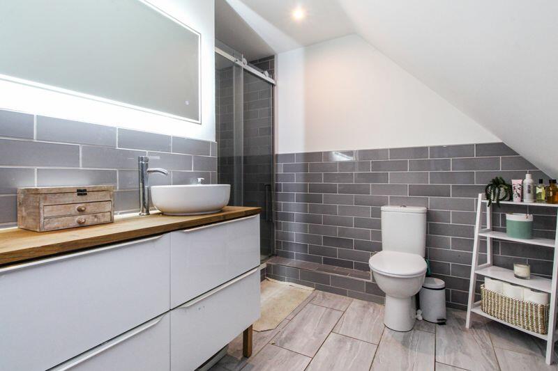 Bedroom One En-Suite