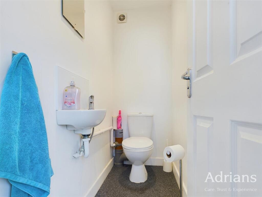 CLOAKROOM