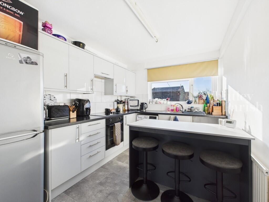 CAM04332G0-PR0205...