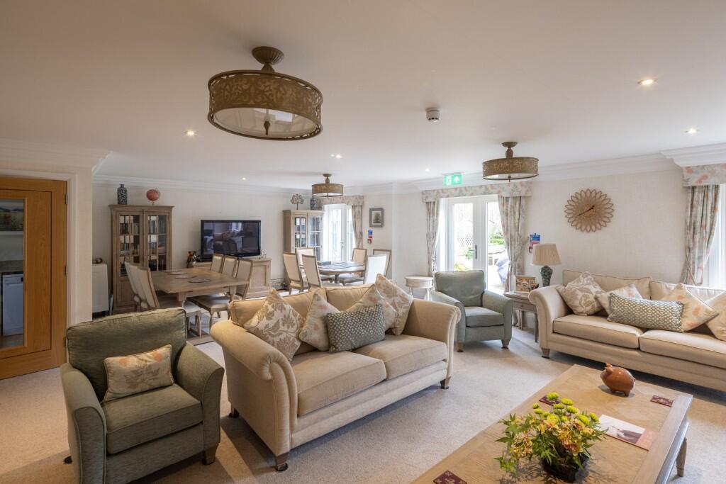 Communal Lounge