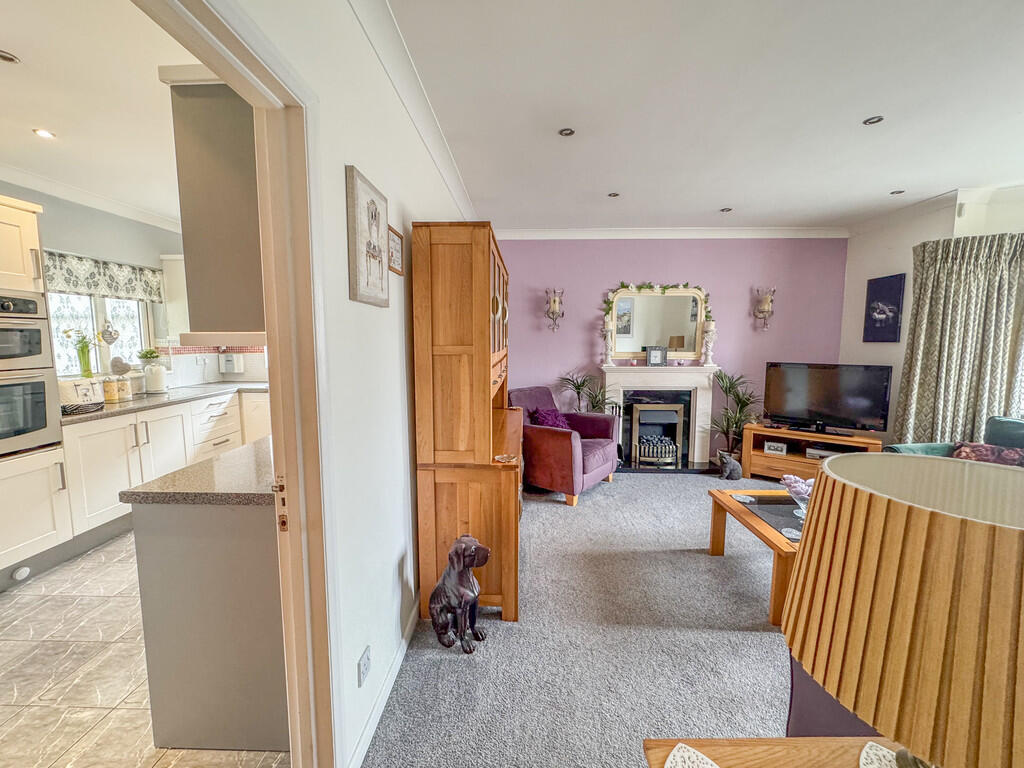 lounge kitchen