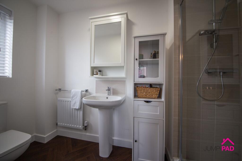 Ensuite