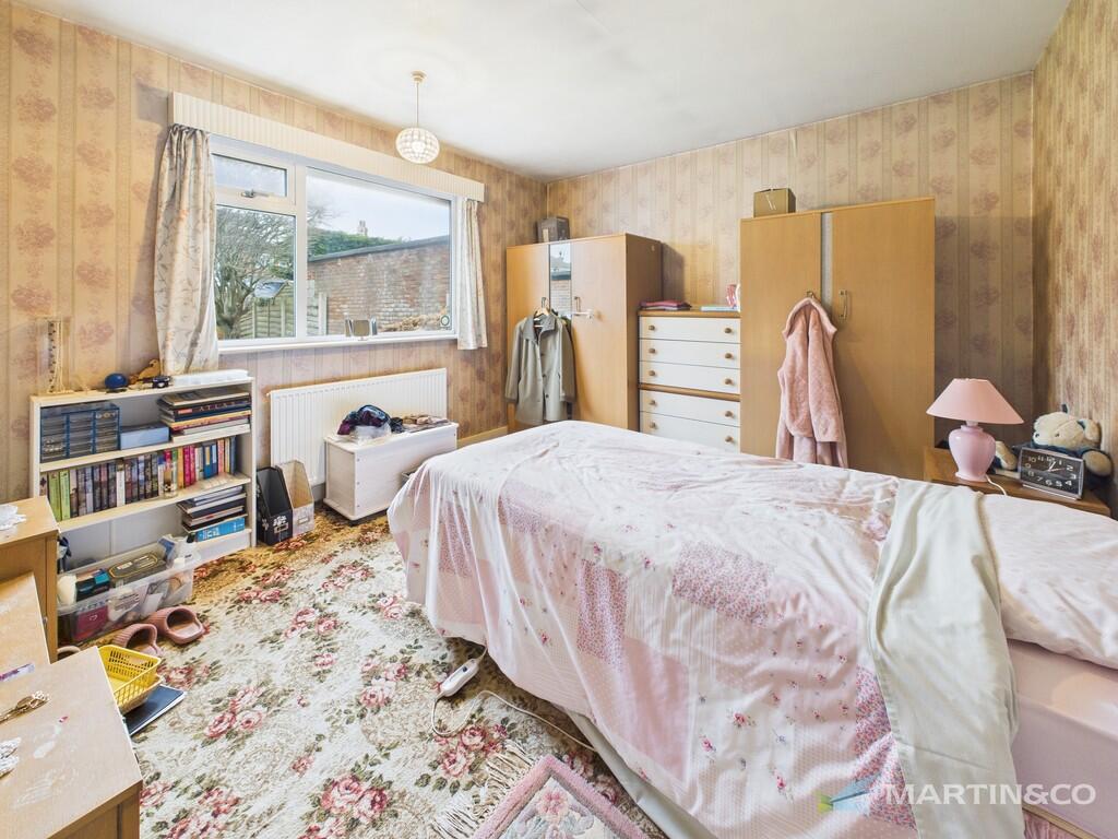 CAM02318G0-PR0548...