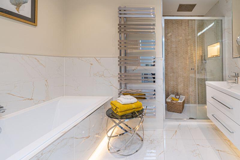 Bathroom (show home)