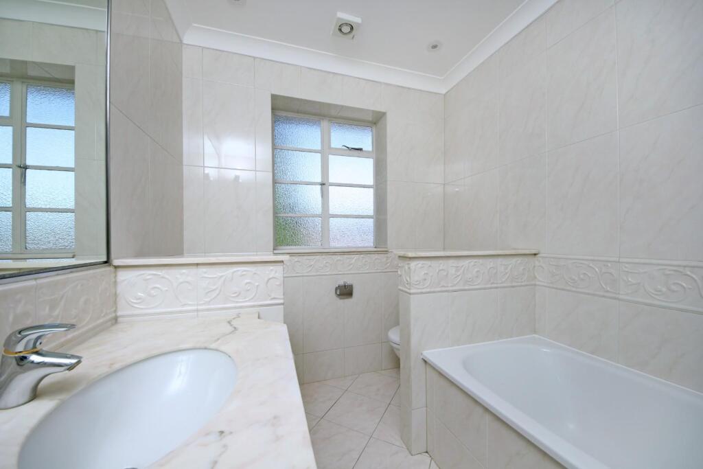 Gv- 17 Heathcroft (21).jpg