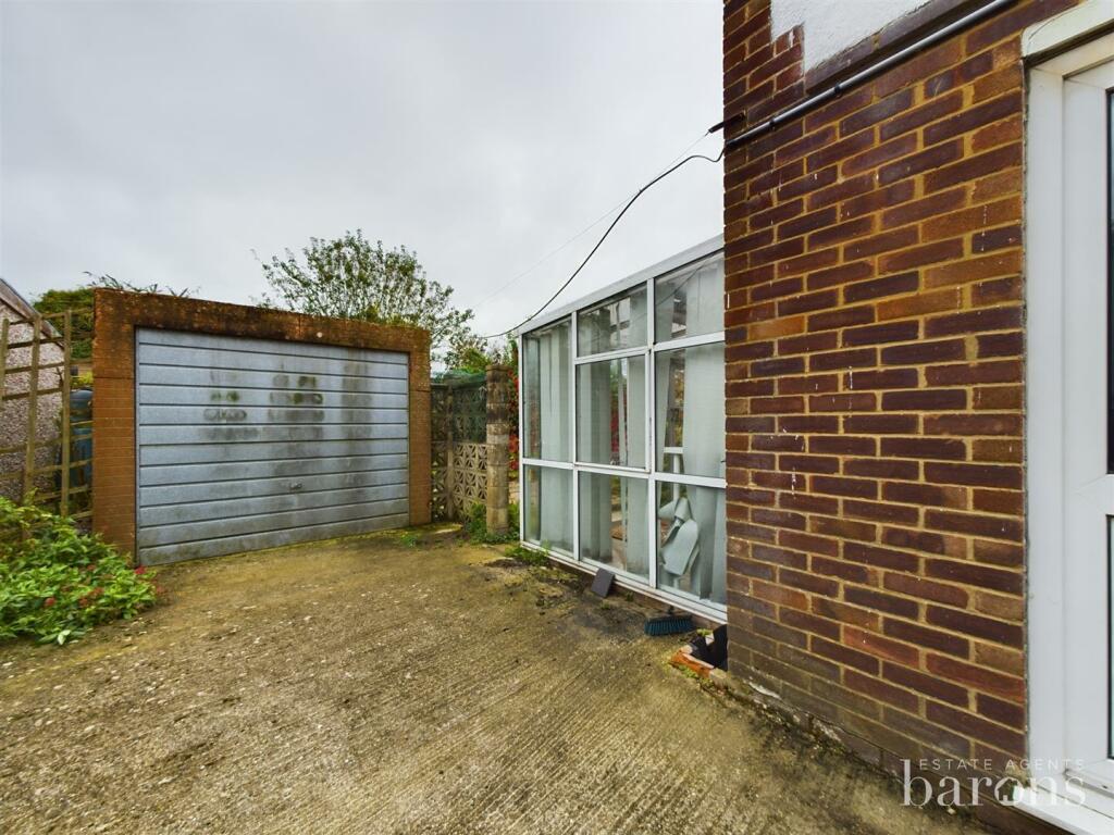 CAM01093G0-PR0424-STILL002.jpg