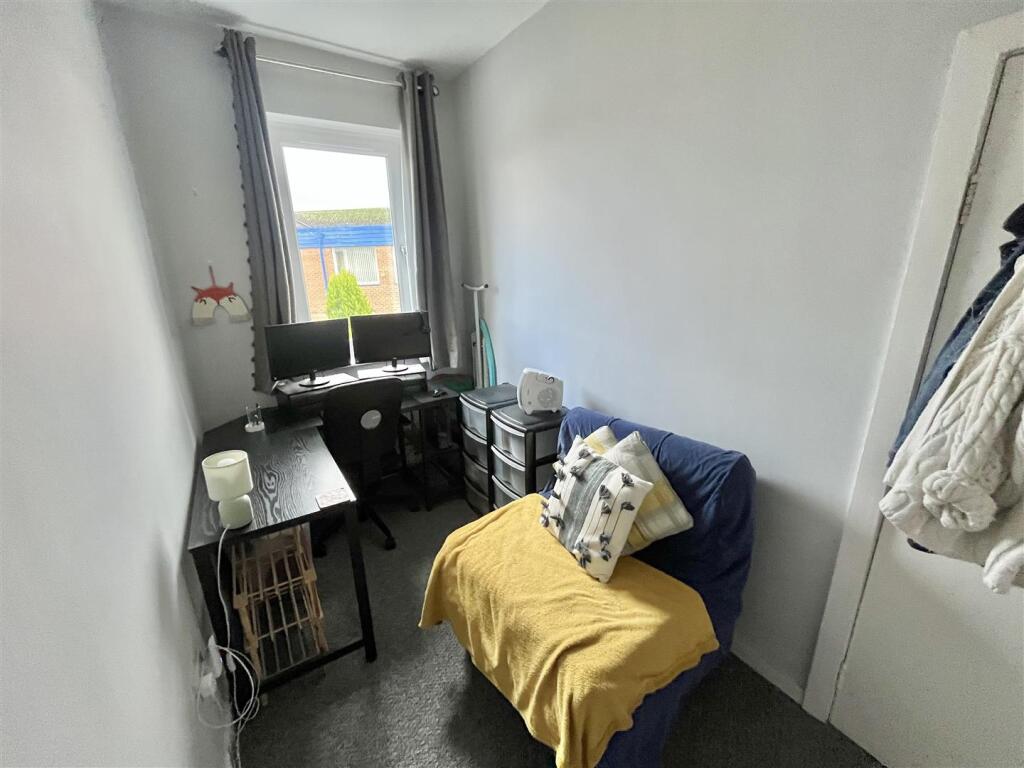 Bedroom 2 Aspect 2