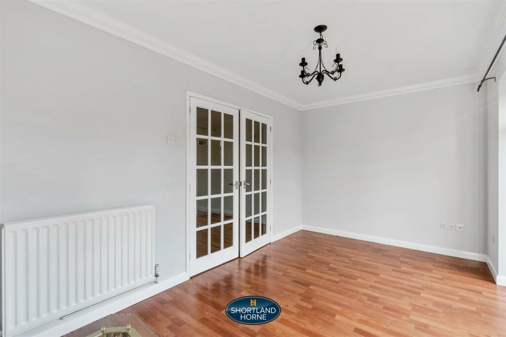 74 Arnold Ave Int (12 of 21).jpg