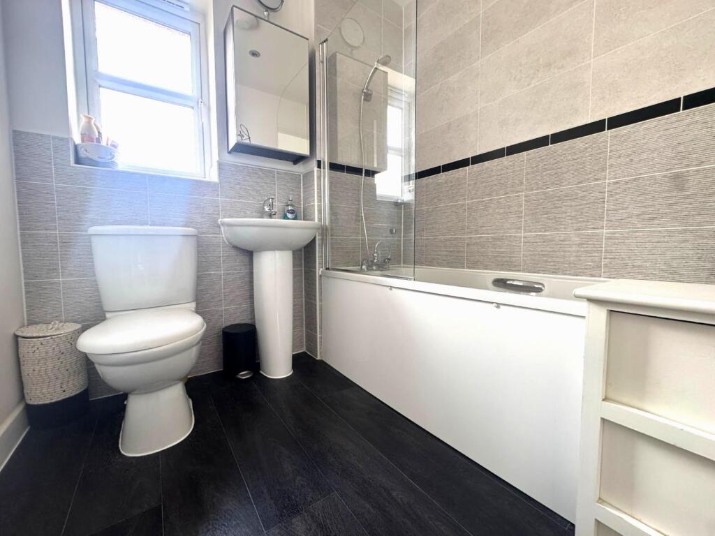 WhatsApp Image 2025-03-28 at 13.50.47_a8d3ffe7.jpg