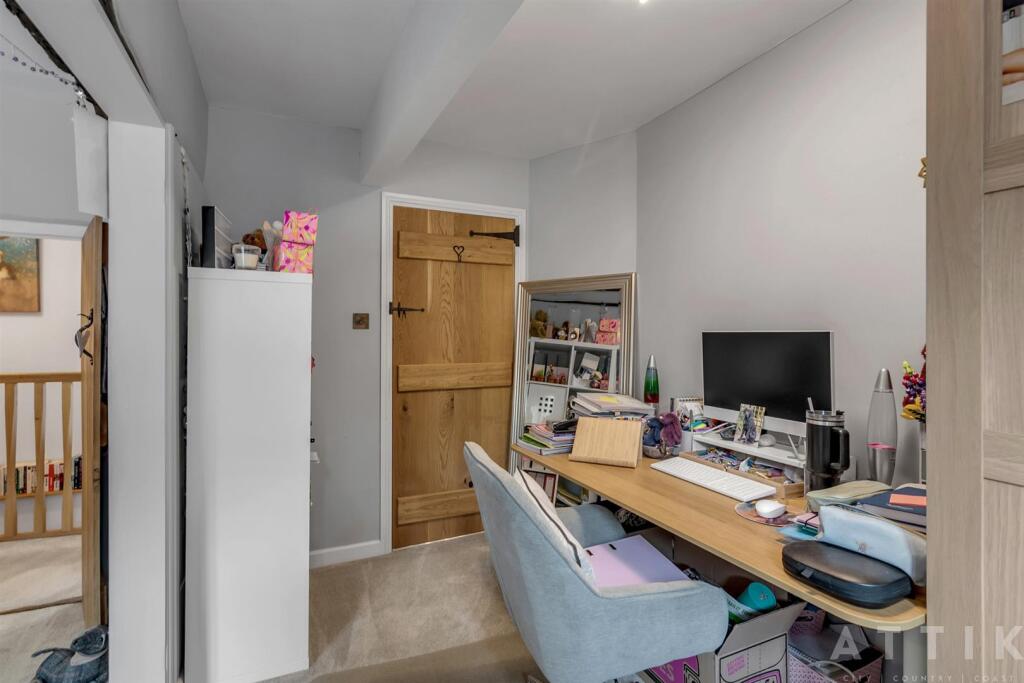 24 Newmarket Road, Norwich, NR46UE (36).jpg