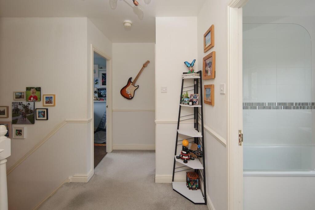 9 Mark Antony Drive Cv34-22.jpg