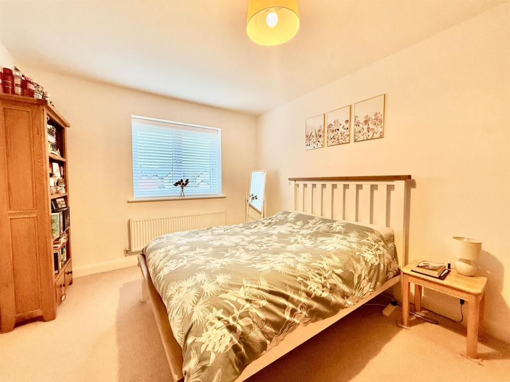 PHOTO-2025-12-12-09-54-47 4.jpg