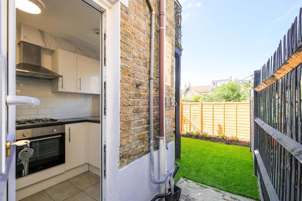 32 Campbell Road-21_web.jpg