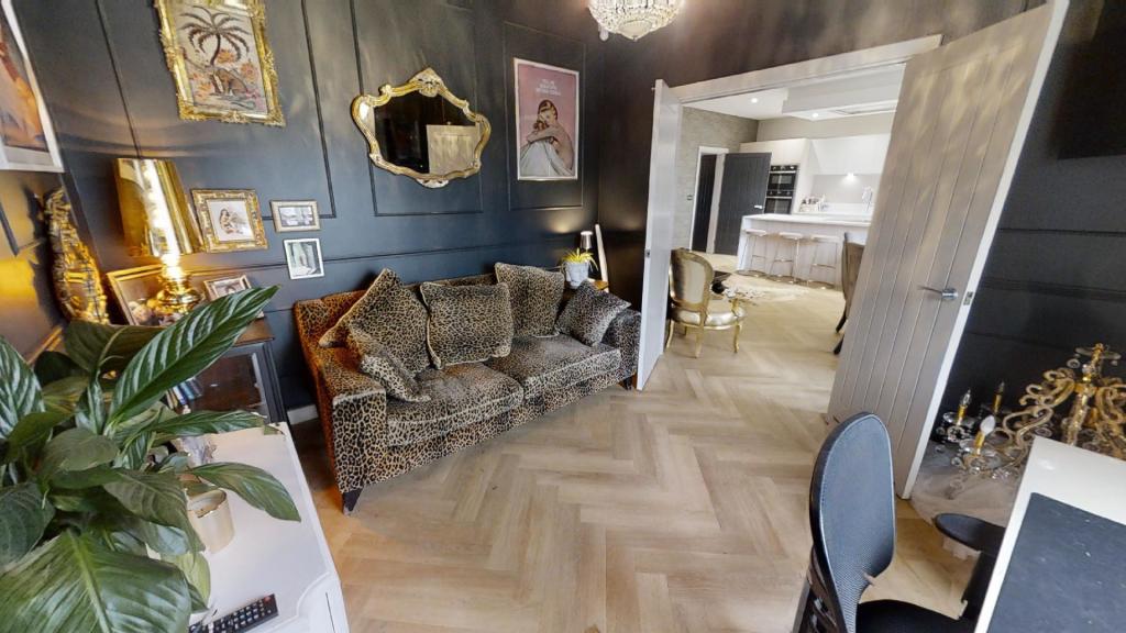 HomeDaze-Presents-Singleton-Drive-M25-5-BED-MODERN