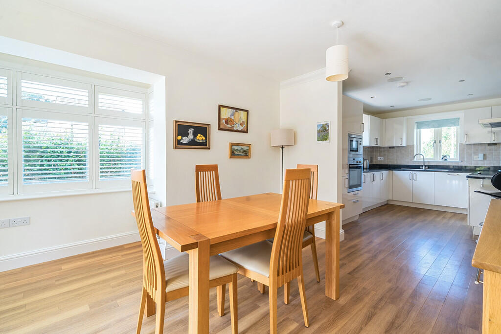 Kitchen / Dining ...