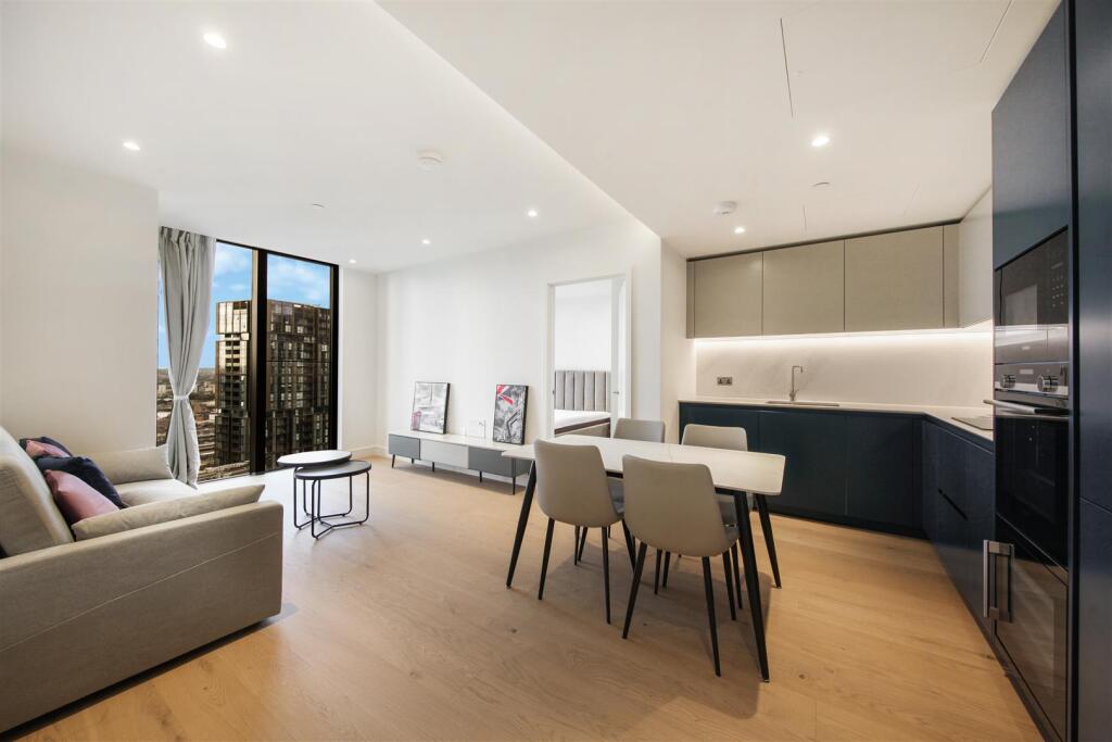 Apartment 3309, 67, Harcourt Tower, Marsh Wall - Q