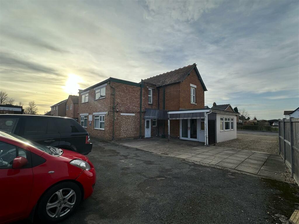 Exterior II.jpg
