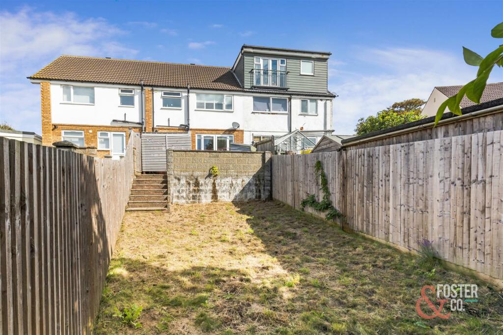 Donnington Road 30-20.JPG