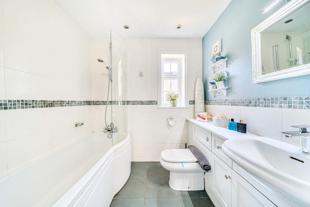 1313237-1-6852fbf...