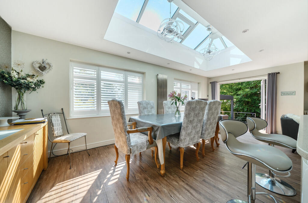 1340530-7-689f02f...