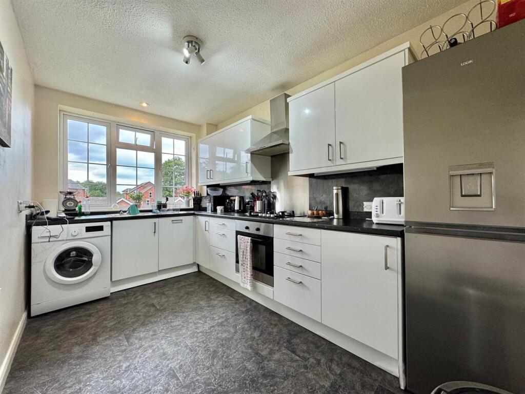 Glen6Kitchen.jpg