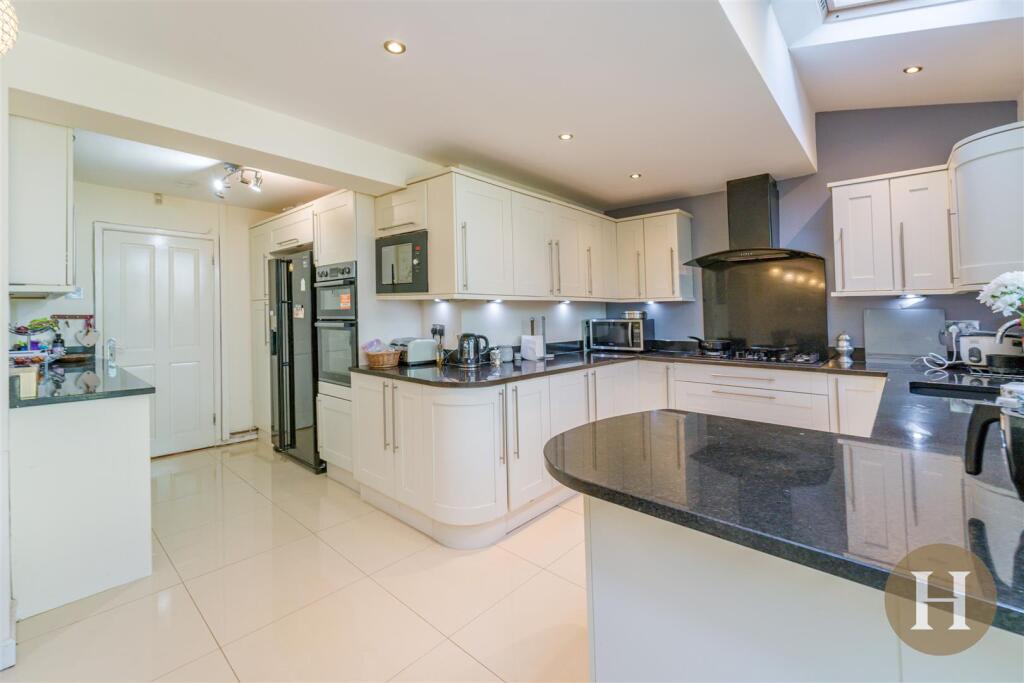 Hadleigh Estate Agents-16.jpg