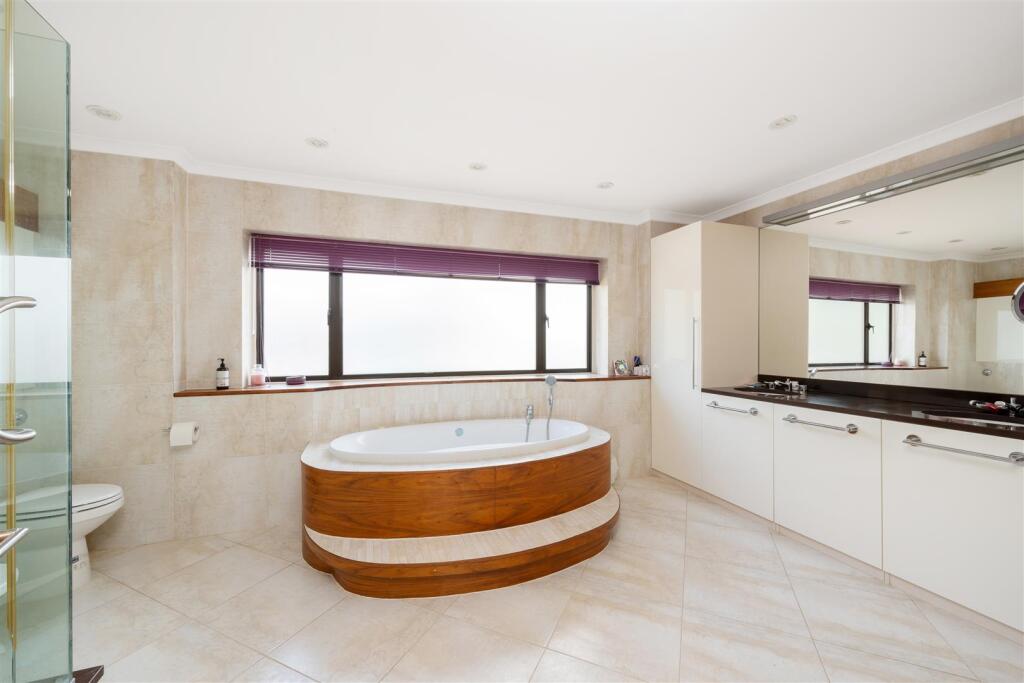 1 Abbey View Hi-23.jpg