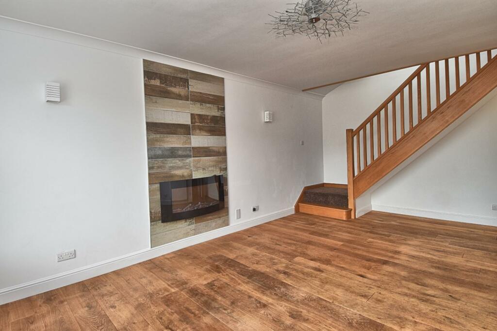 SPACIOUS LOUNGE