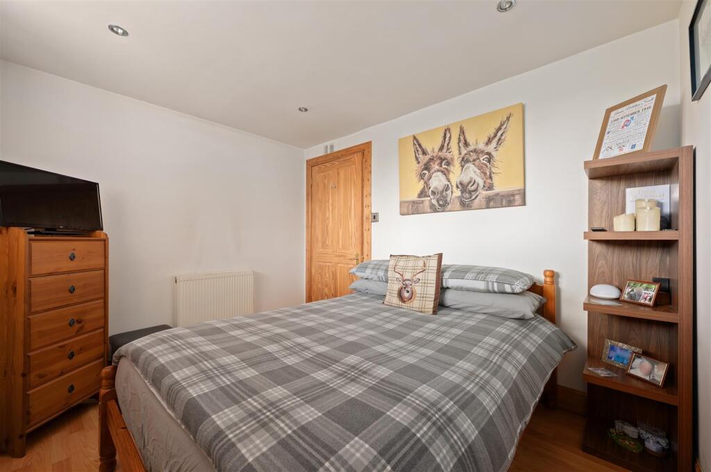 21 Main Street 014.JPG