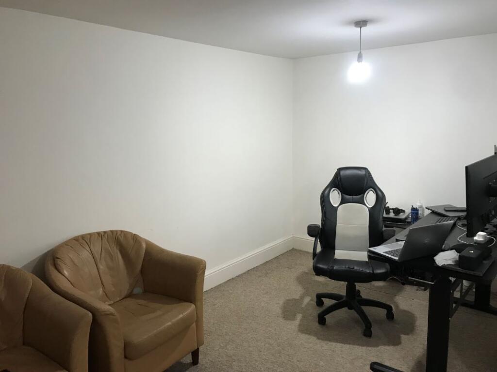 Flat 1