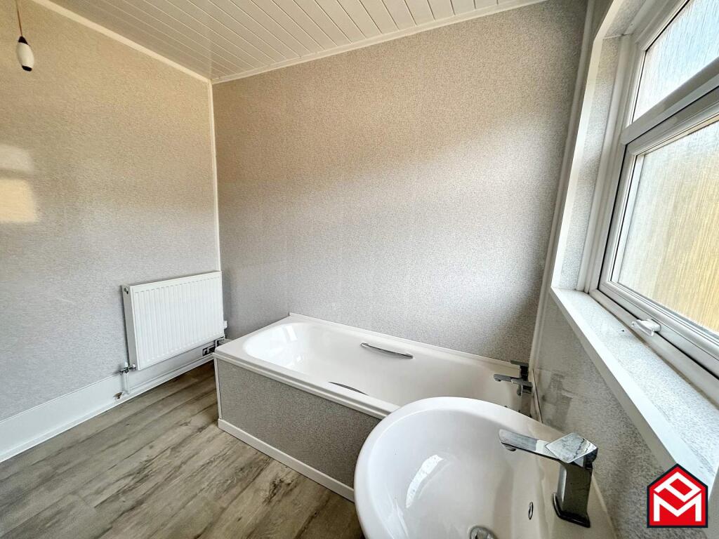 Bath &amp; Shower Room