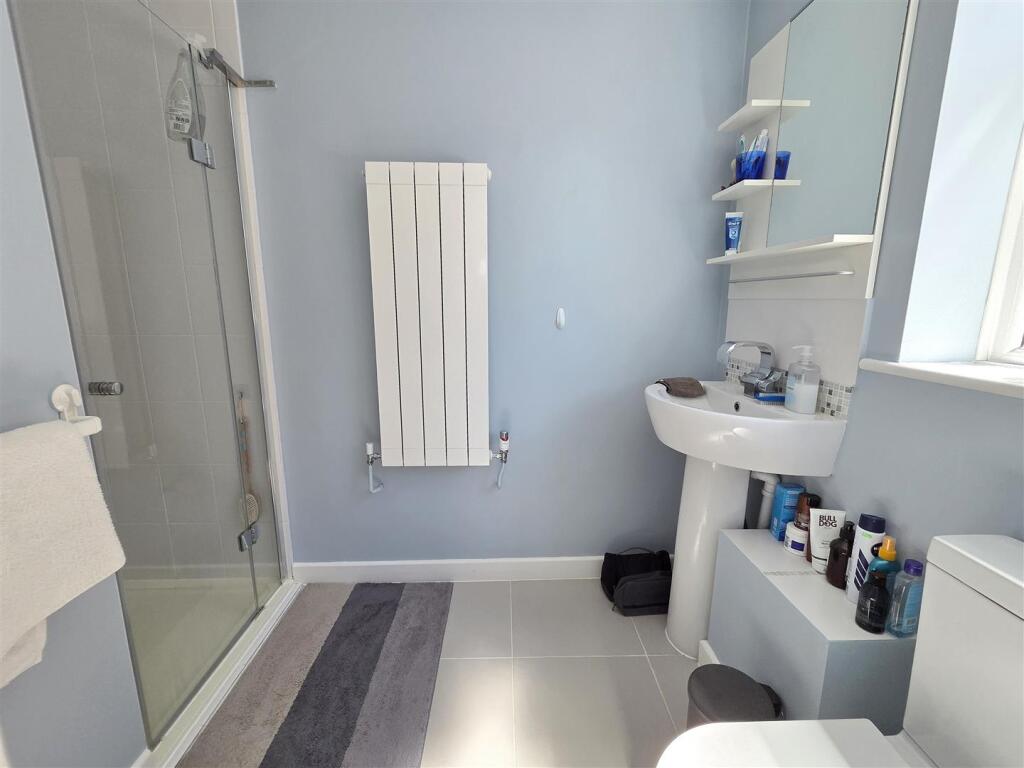 Ensuite Shower Room
