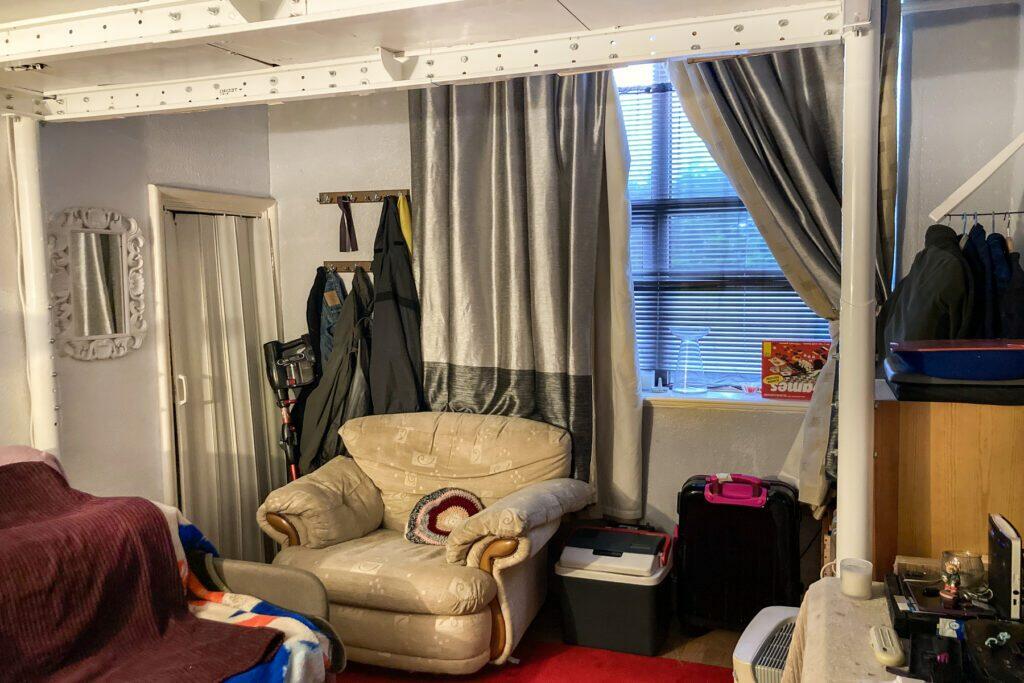 Avery Court - Lounge