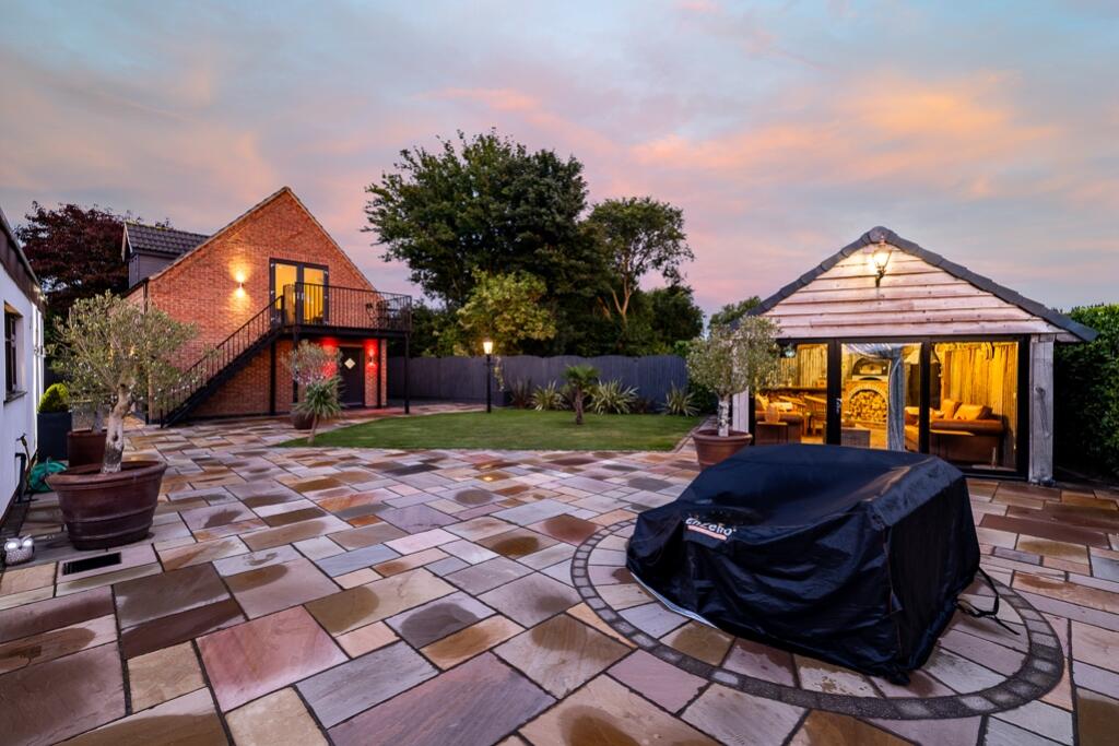 Rose Lodge (Fishtoft) Twilight-7