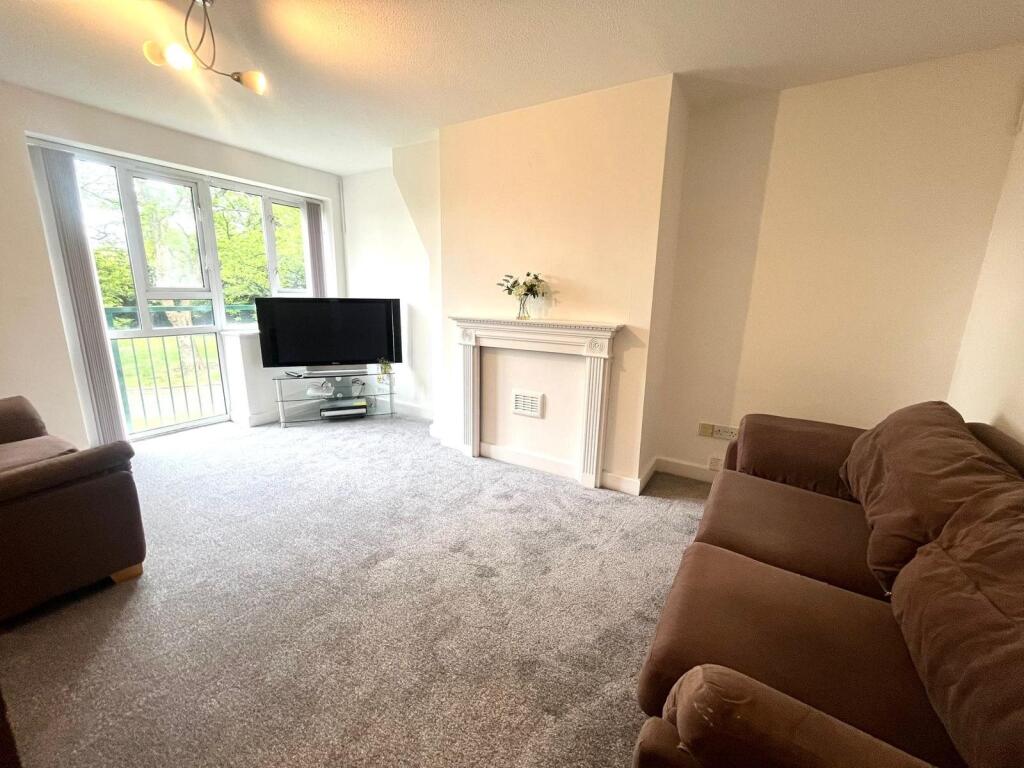 Carthorpe Arch, St James Park, Eccles New Road