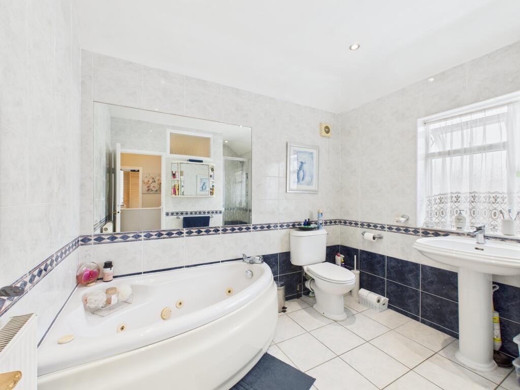 First Floor Bathroom