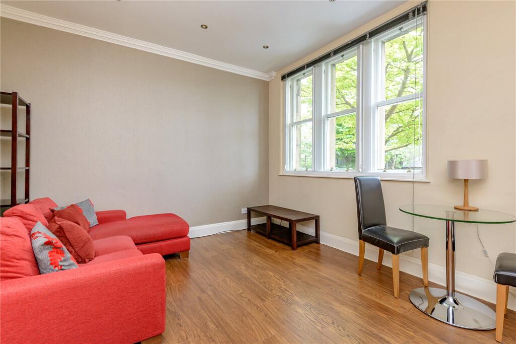 Rothesay Terrace. 04