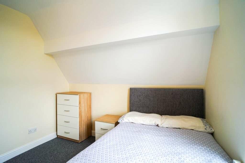 94_Harcourt_Road