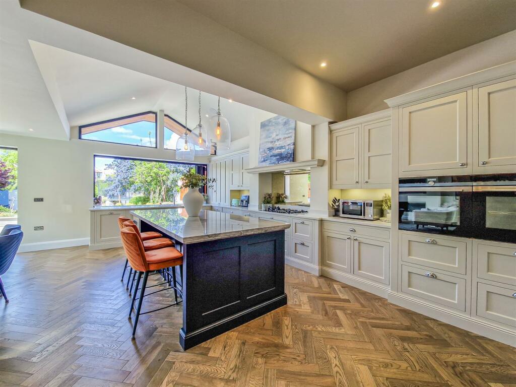 kitchen/family room