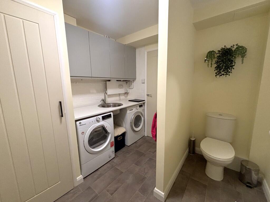 Utility Room/WC