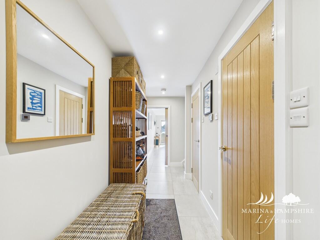 CAM03915G0-PR0013...